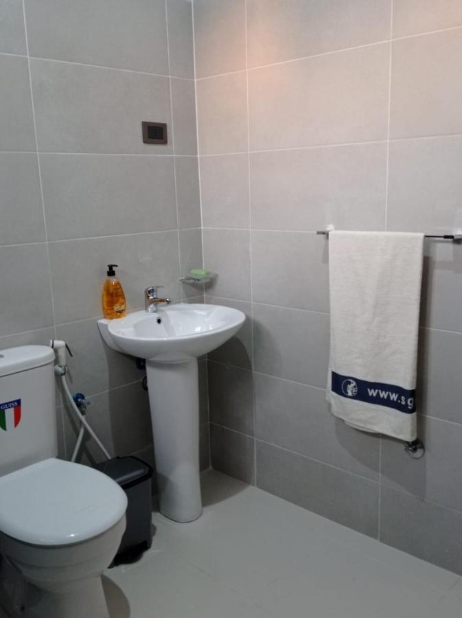 Apartamento Avenida ซาลเรย์ ภายนอก รูปภาพ