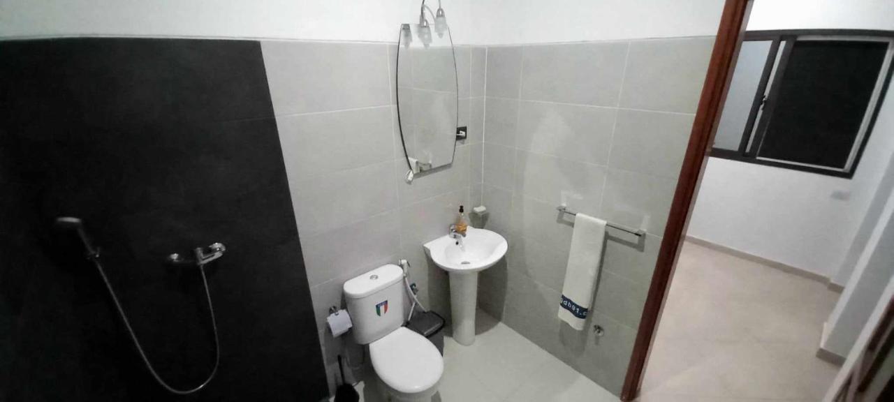 Apartamento Avenida ซาลเรย์ ภายนอก รูปภาพ
